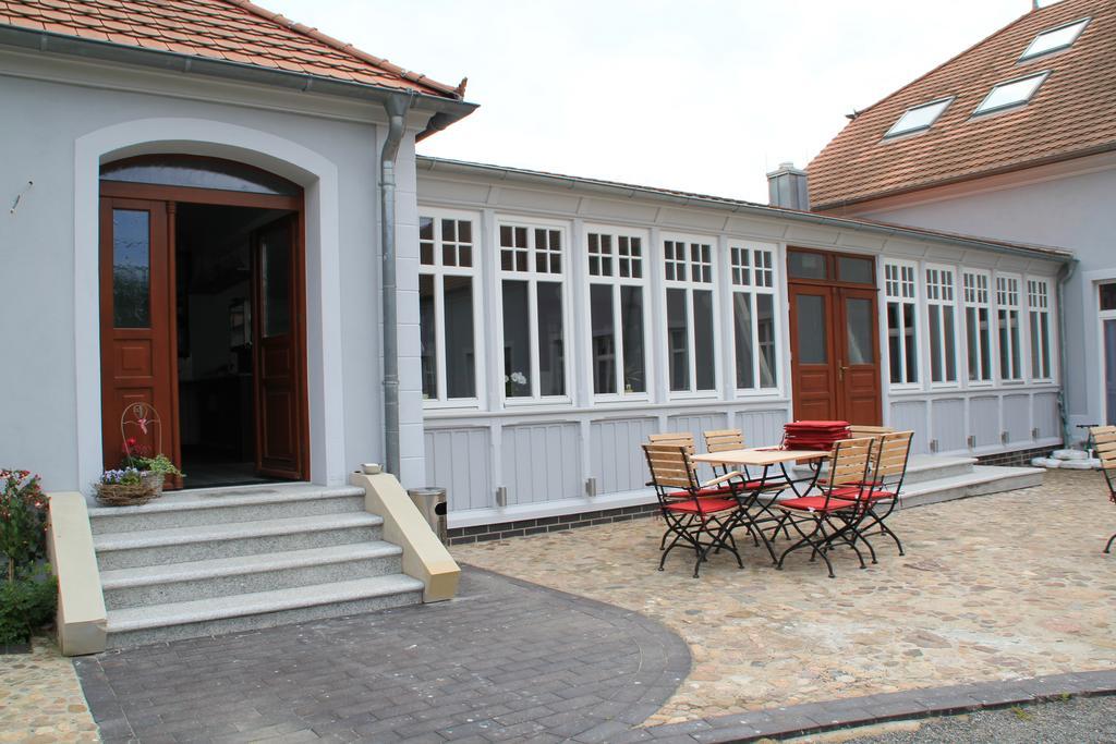Gutshof Sagritz Hotel Golßen Exterior foto