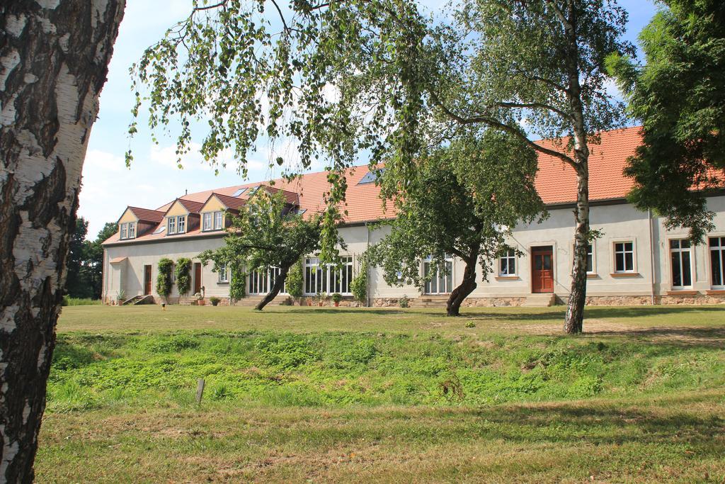 Gutshof Sagritz Hotel Golßen Exterior foto